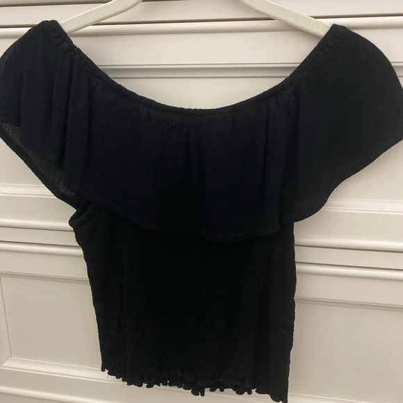 Cute Ruffle Top - Picture 2 of 2